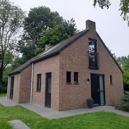 Vakantiewoning Maas En Waal 100 Ewijk ภายนอก รูปภาพ
